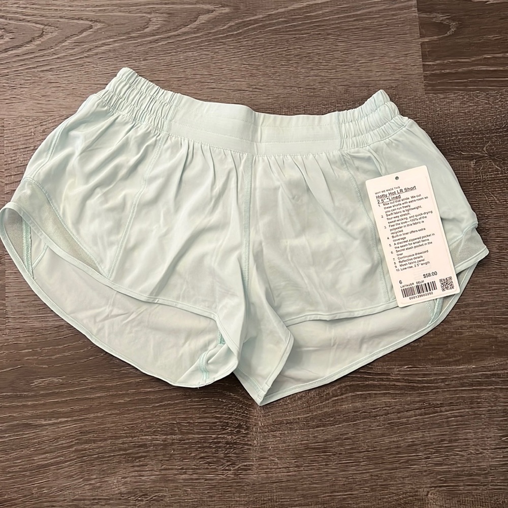 lululemon hotty hot lr short 2.5 lined